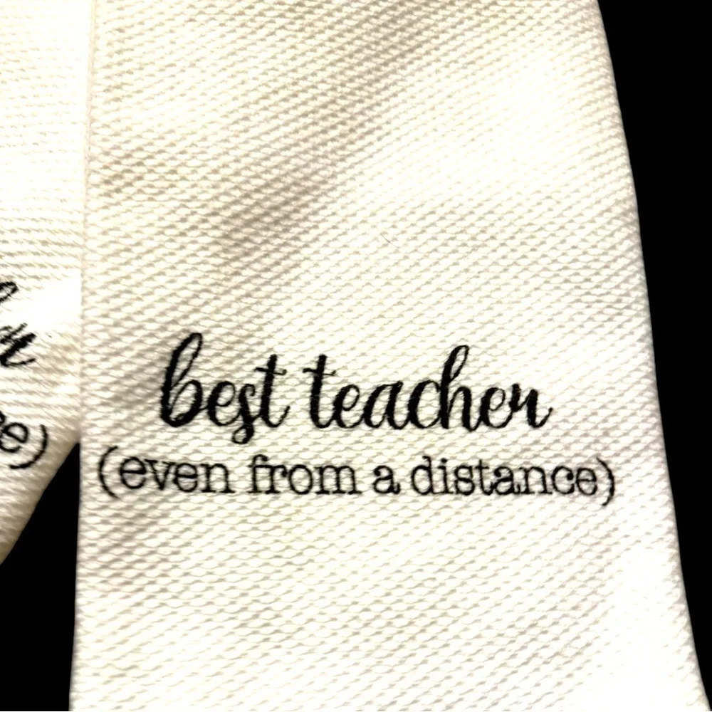 NWOT Best‎ Teacher Embroidered kitchen Towels